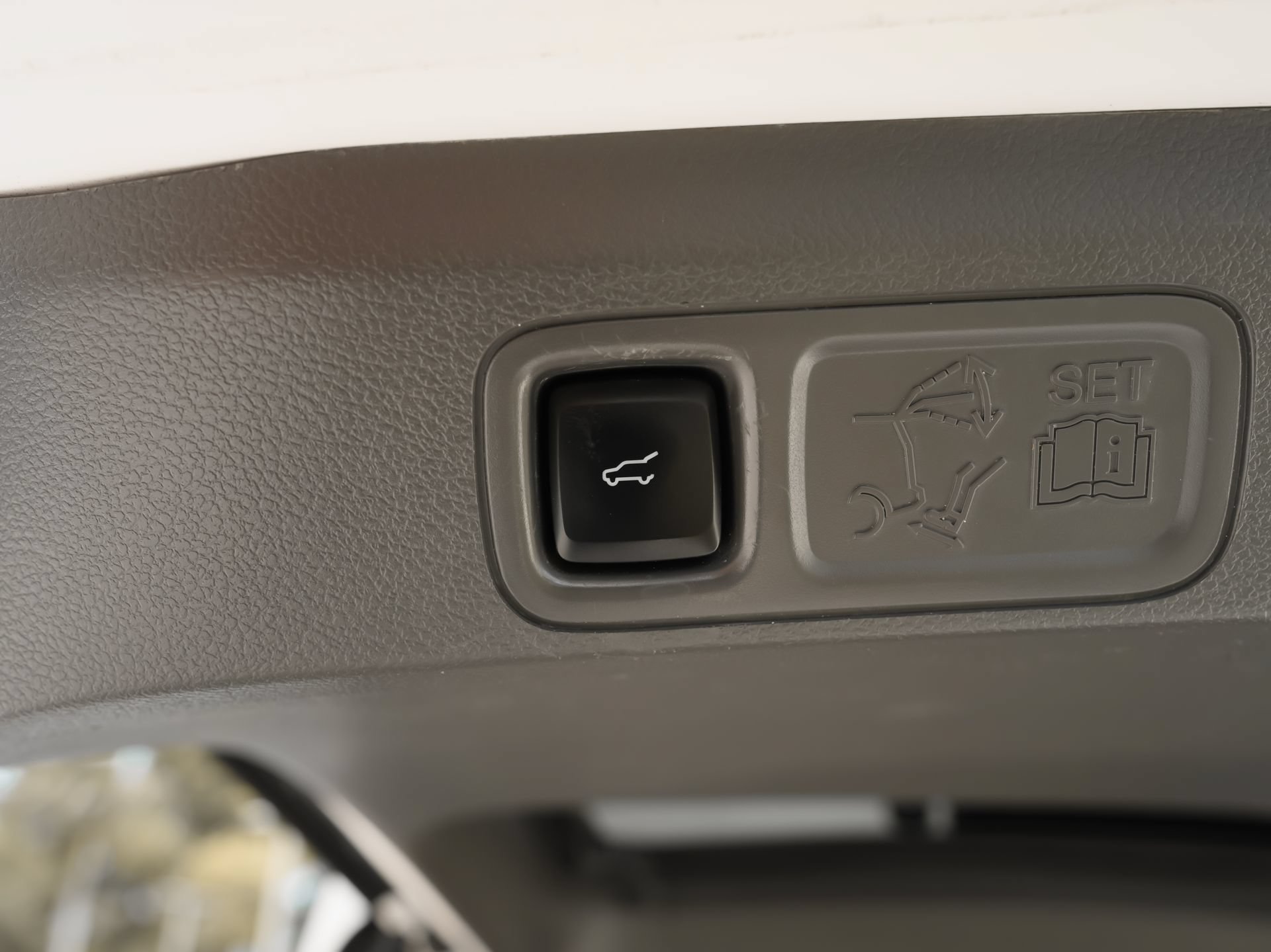 Used 2019 Ford Expedition Limited w/ Equipment Group 301A RWD image 43