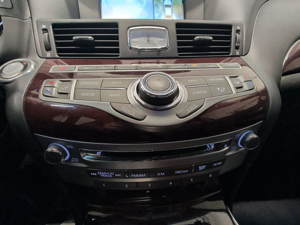 Used 2016 INFINITI Q70 3.7 AWD/4WD image 22