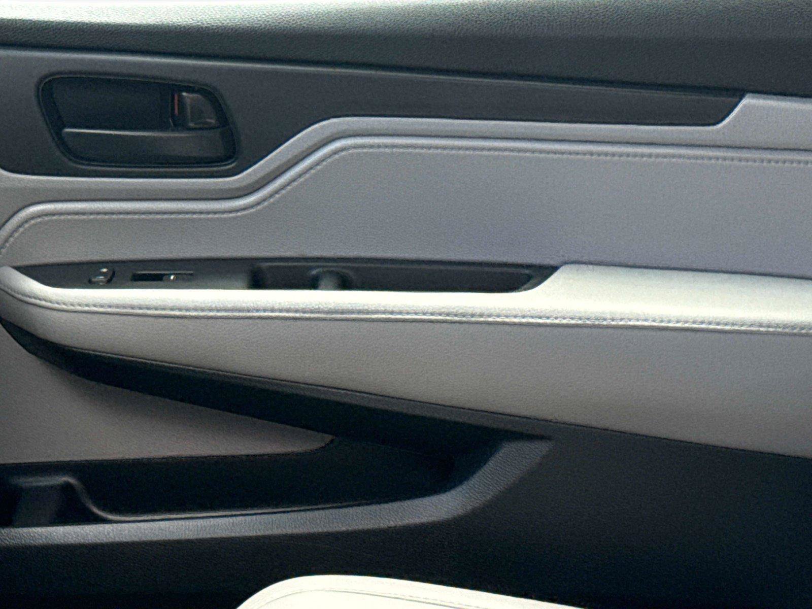 Certified 2018 Honda Odyssey EX-L image 23