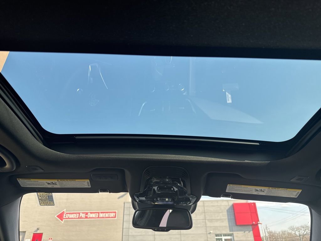 New 2026 Alfa Romeo Giulia AWD image 17