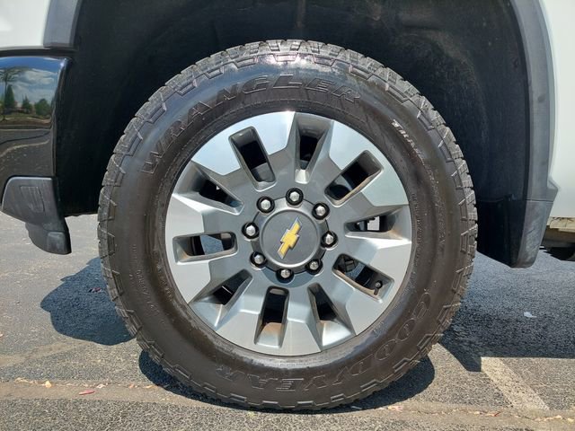 Used 2024 Chevrolet Silverado 2500 Custom w/ Custom Convenience Package AWD/4WD image 34