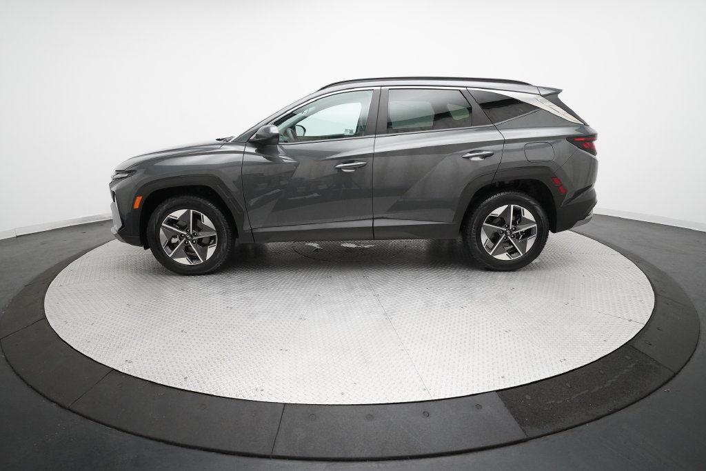 Used 2025 Hyundai Tucson SEL AWD/4WD image 22