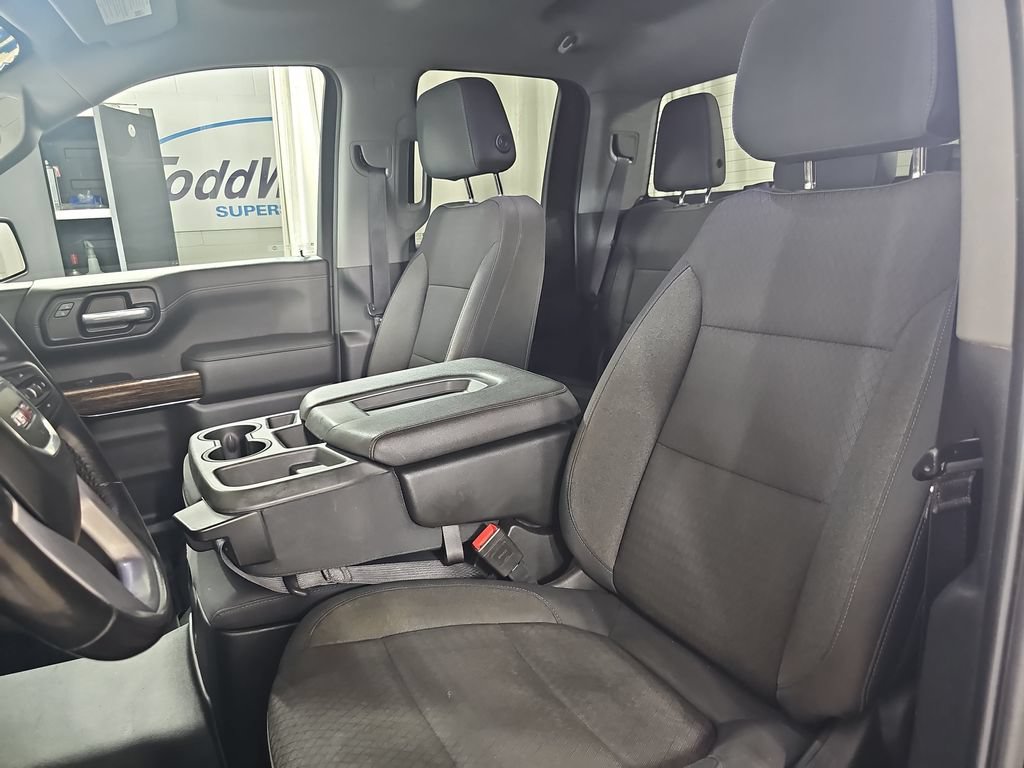 Used 2019 GMC Sierra 1500 Elevation w/ Elevation Value Package AWD/4WD image 18