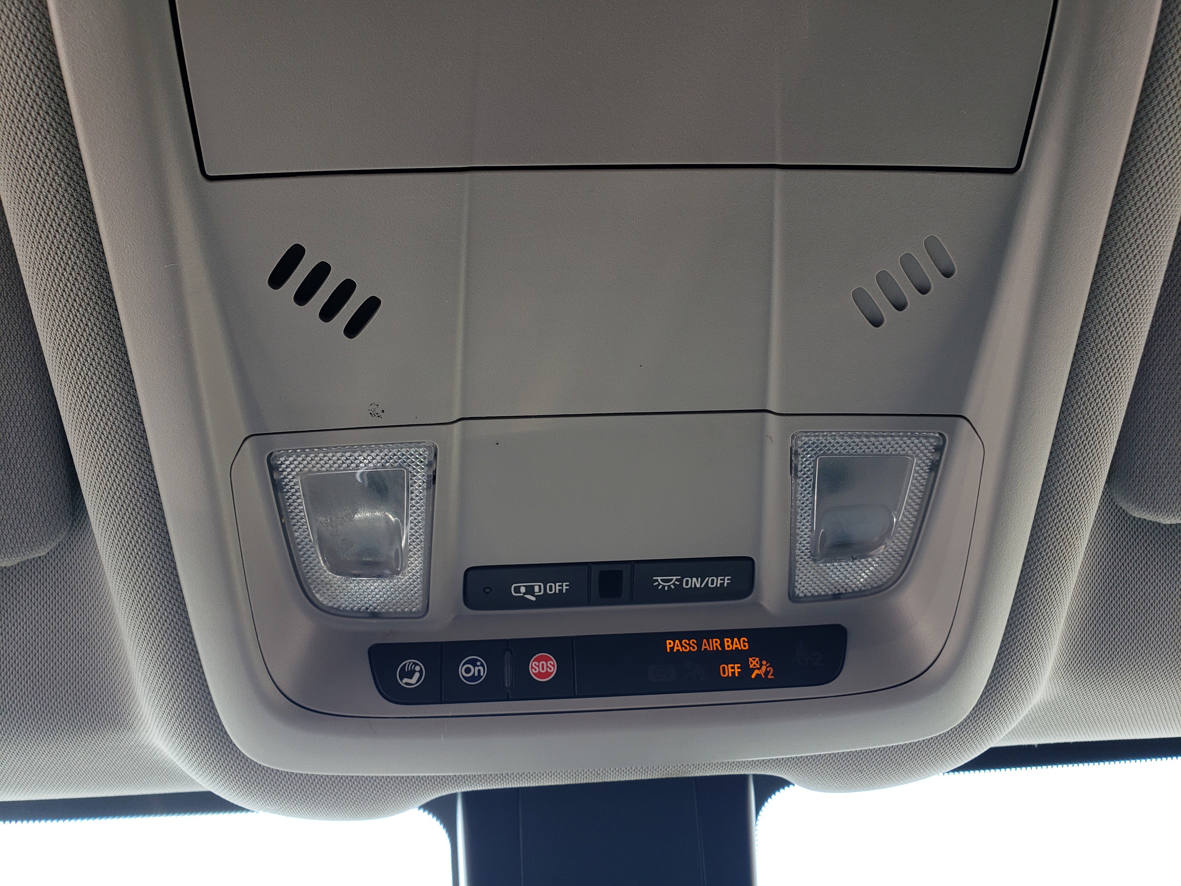 Used 2022 Chevrolet Equinox LT w/ Driver Convenience Package image 24