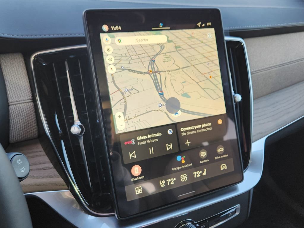 New 2026 Volvo XC90 T8 Plus w/ Protection Package Premier image 7