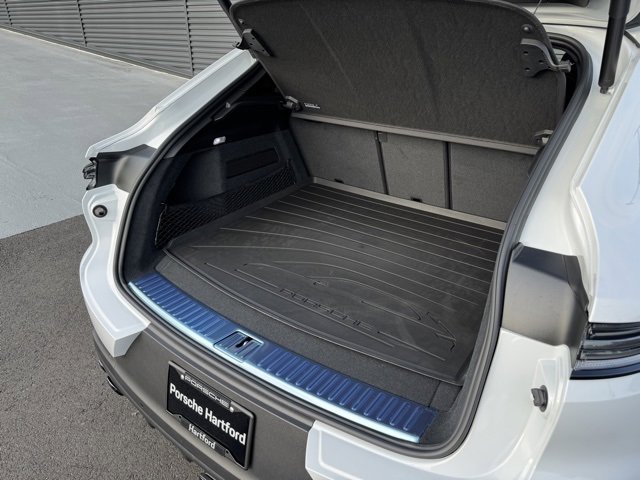 New 2026 Porsche Cayenne E-Hybrid Coupe image 13