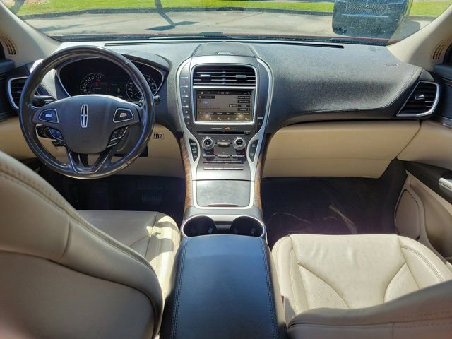 Used 2017 Lincoln MKX Select w/ Select Plus Package image 18