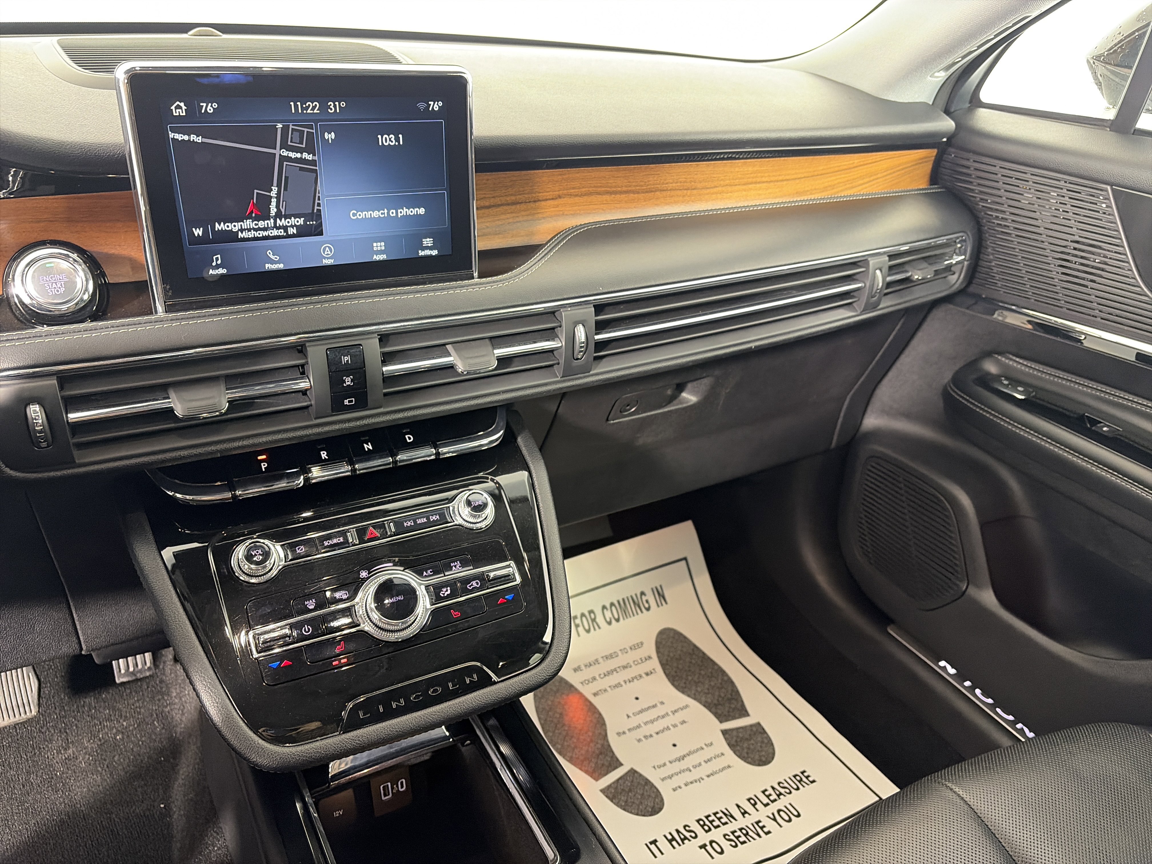 Used 2022 Lincoln Corsair Reserve w/ Sport Package image 4