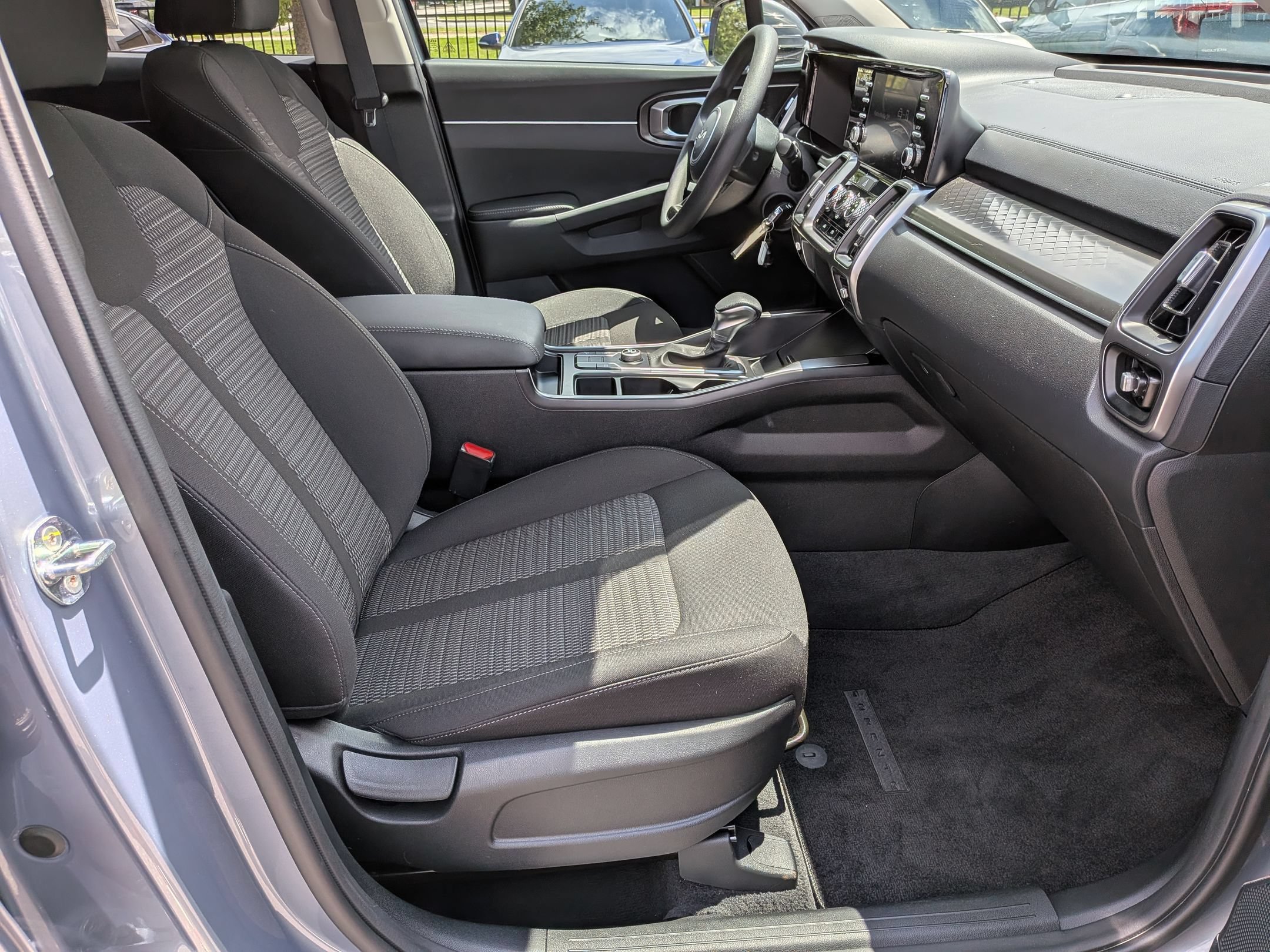 Used 2023 Kia Sorento LX FWD image 37