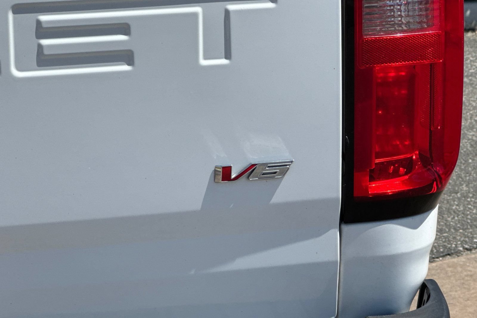 Certified 2022 Chevrolet Colorado Z71 w/ Safety Package RWD image 26