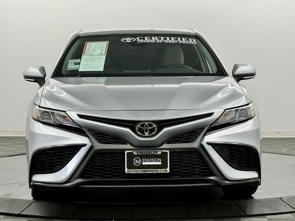 Certified 2022 Toyota Camry SE image 5