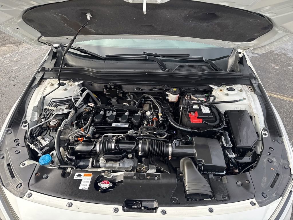 Certified 2018 Honda Accord Sport image 17