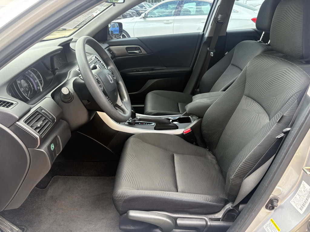 Used 2015 Honda Accord LX image 10