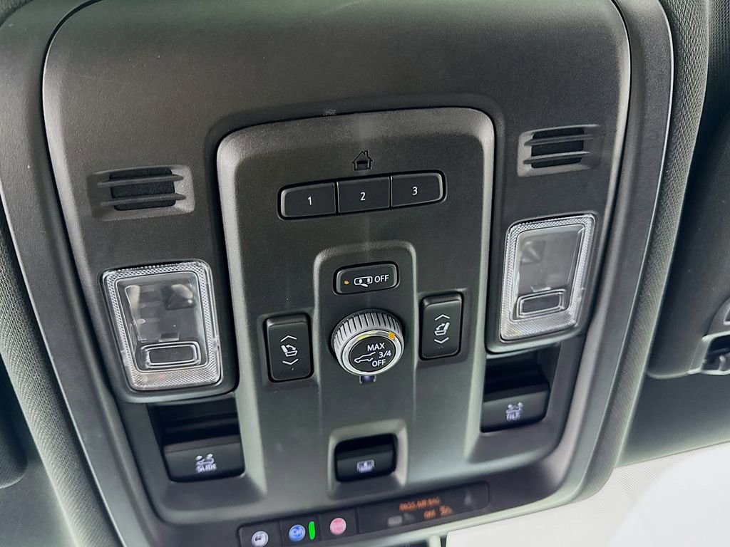 Used 2022 Chevrolet Tahoe RST w/ Sport Performance Package image 16