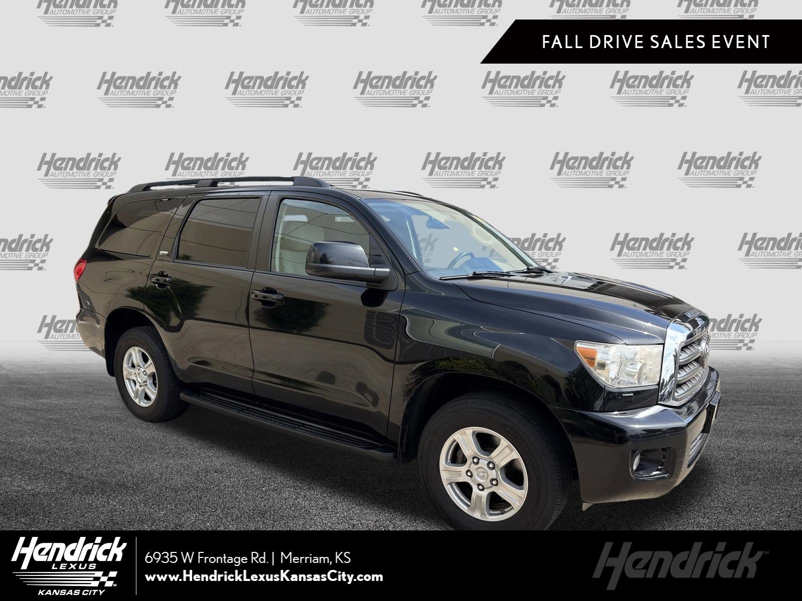 Used 2016 Toyota Sequoia SR5 AWD/4WD image 1