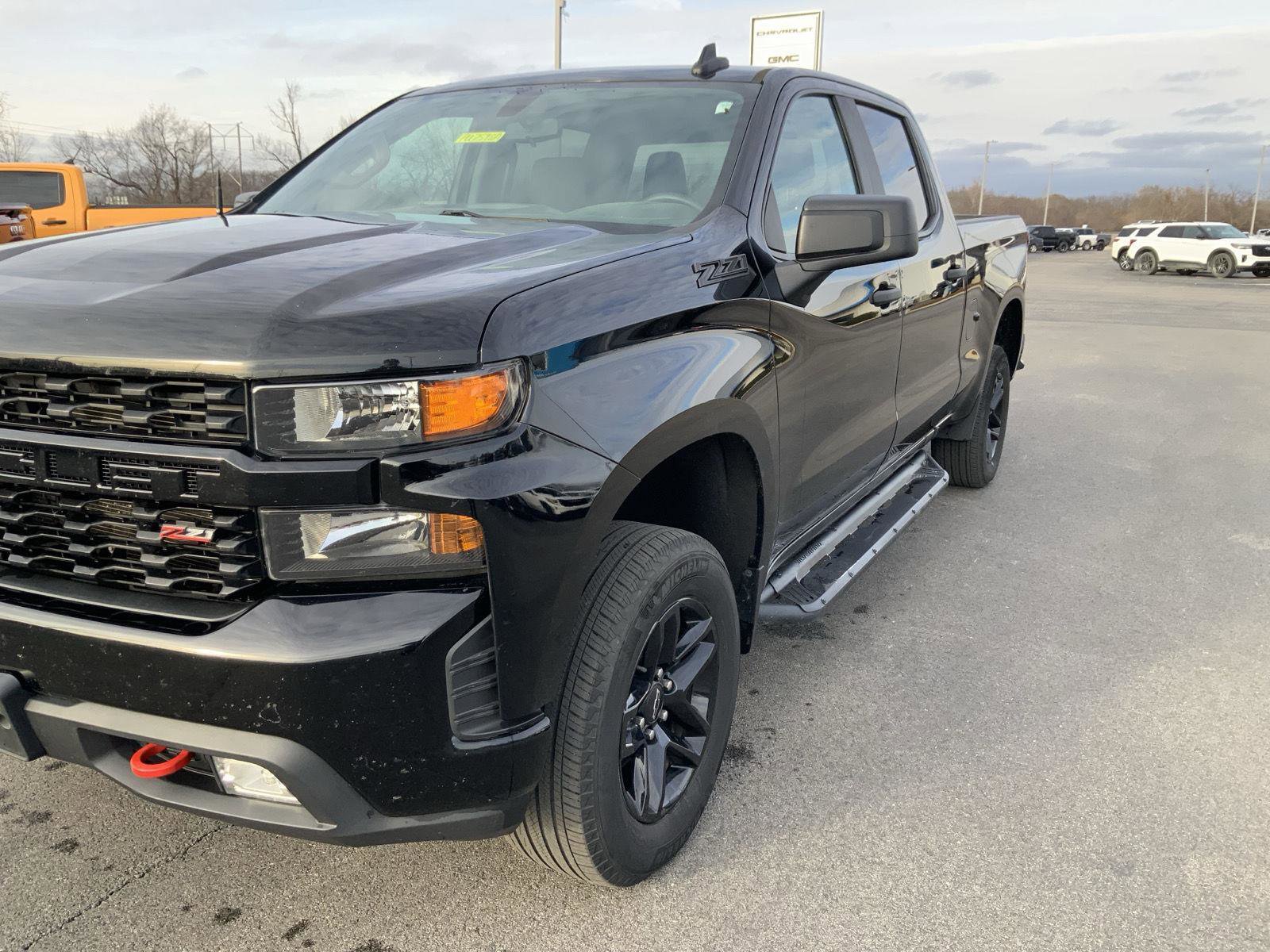 Used 2019 Chevrolet Silverado 1500 Custom Trail Boss w/ Custom Convenience Package image 12