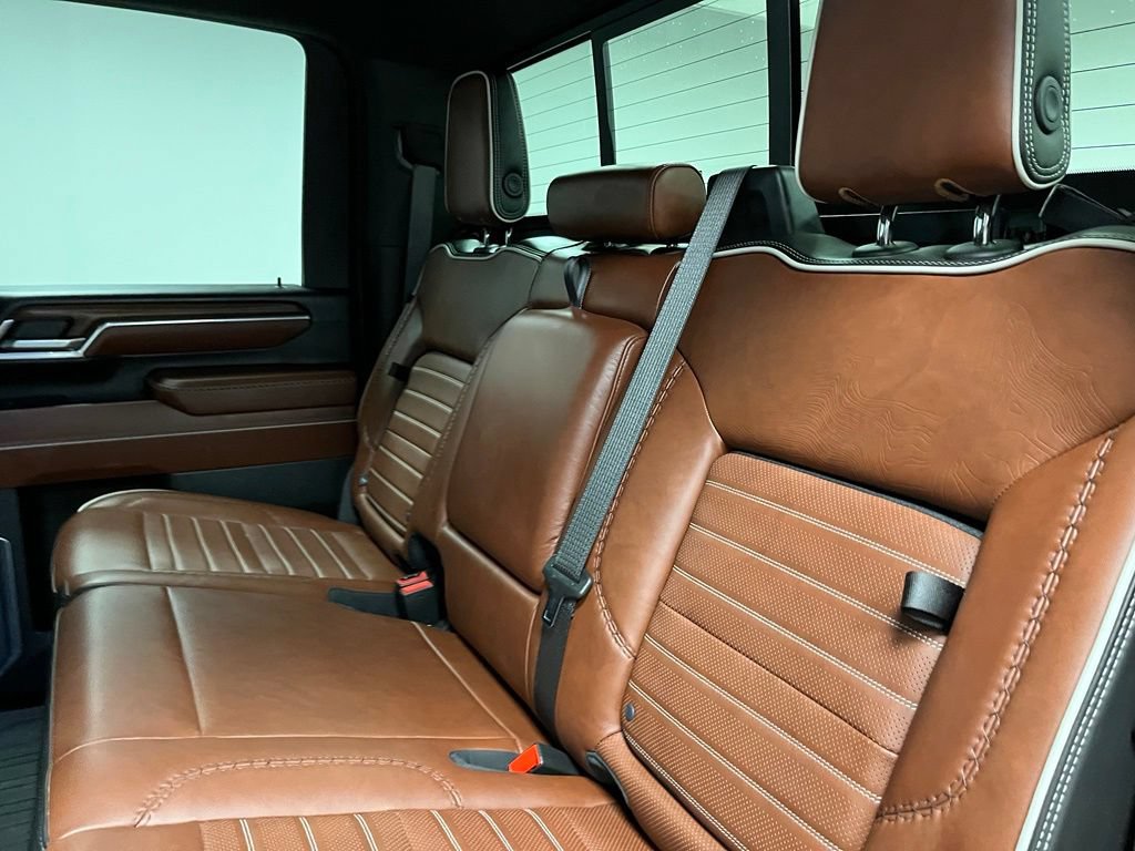 Used 2026 GMC Sierra 3500 Denali Ultimate AWD/4WD image 48