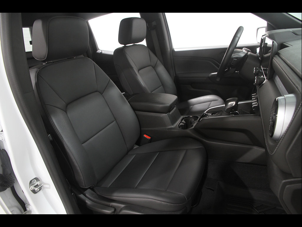 Certified 2024 Chevrolet Colorado LT w/ LT Convenience Package III AWD/4WD image 19