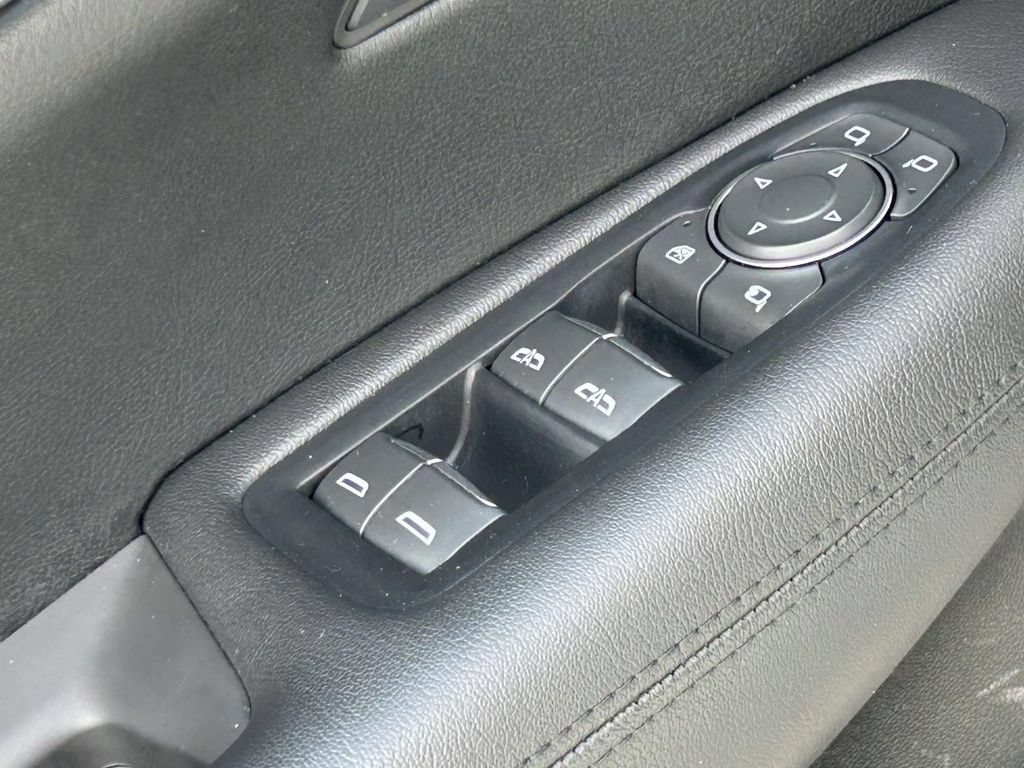 Used 2018 Cadillac XT5 Premium Luxury FWD image 16