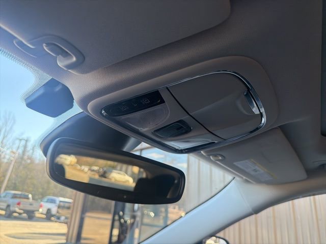 Used 2022 Jeep Cherokee Latitude Lux w/ Sun & Sound Group image 27