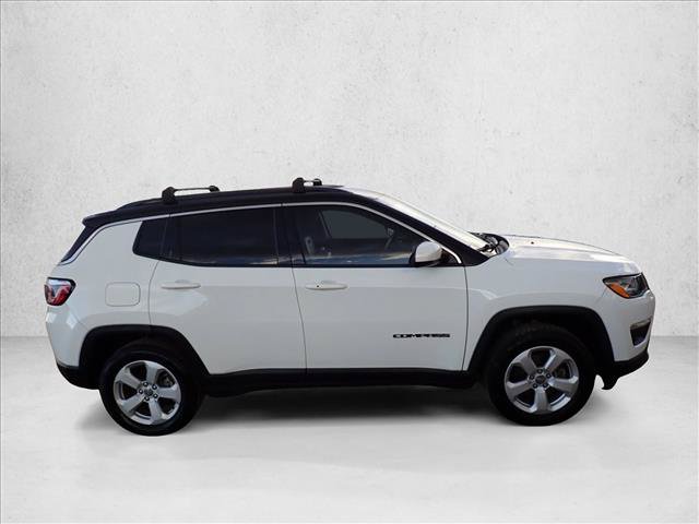 Used 2018 Jeep Compass Latitude w/ Popular Equipment Group AWD/4WD image 5