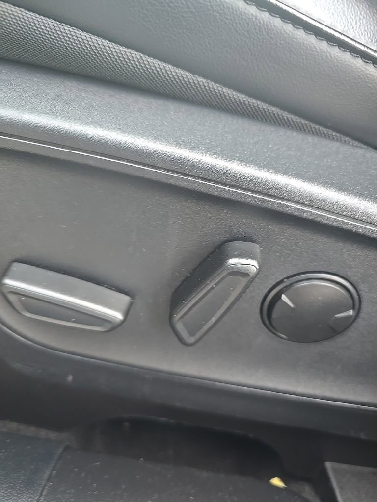 Used 2025 Ford Escape ST-Line image 12