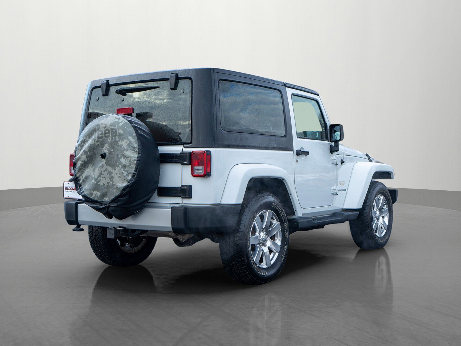 Used 2015 Jeep Wrangler Sahara image 7