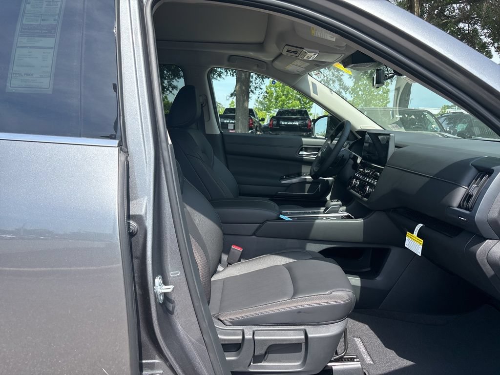 New 2026 Nissan Pathfinder SL w/ SL Premium Package FWD image 20