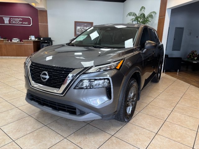 Used 2023 Nissan Rogue S FWD image 3