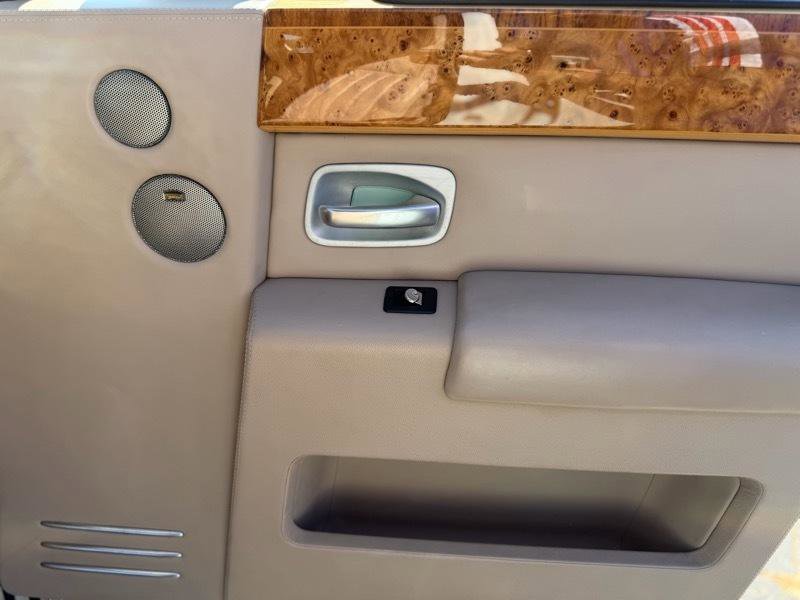 Used 2006 Rolls-Royce Phantom Sedan RWD image 52
