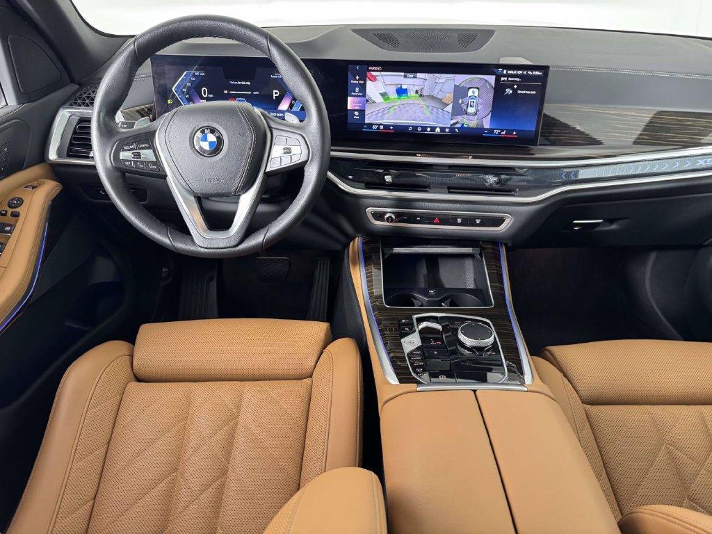 Used 2025 BMW X5 xDrive40i w/ Parking Assistance Package AWD/4WD image 5