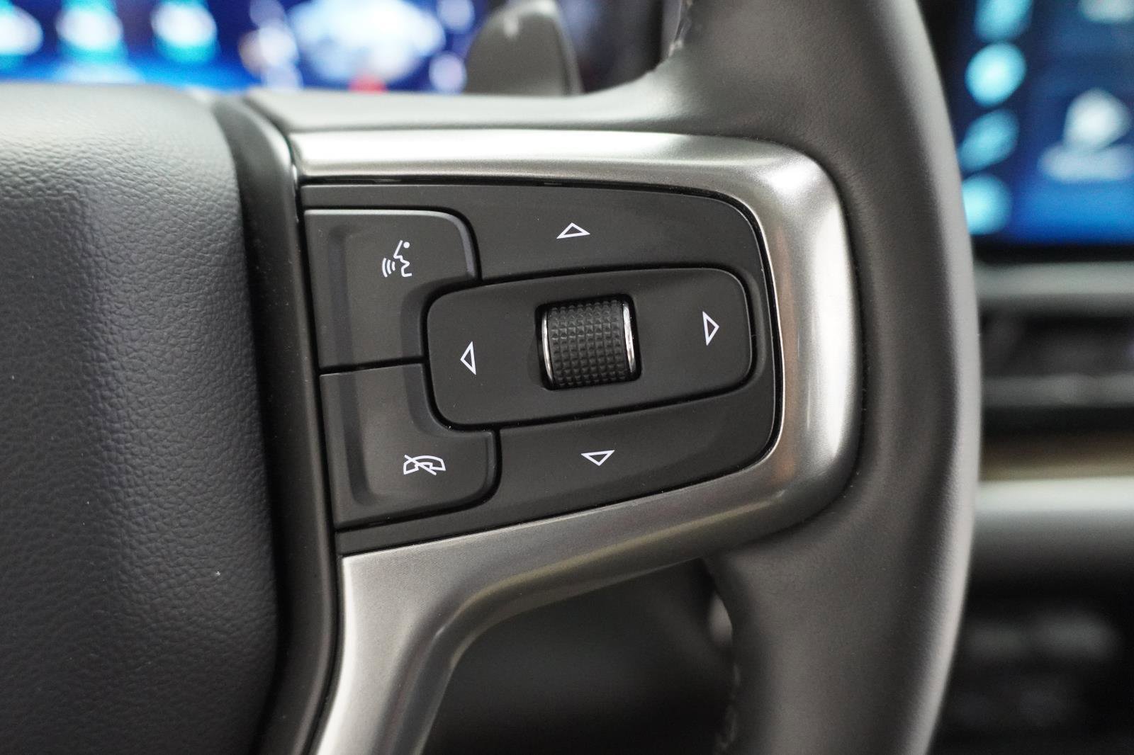 Used 2025 Chevrolet Silverado 1500 LT Trail Boss w/ Convenience Package II AWD/4WD image 20