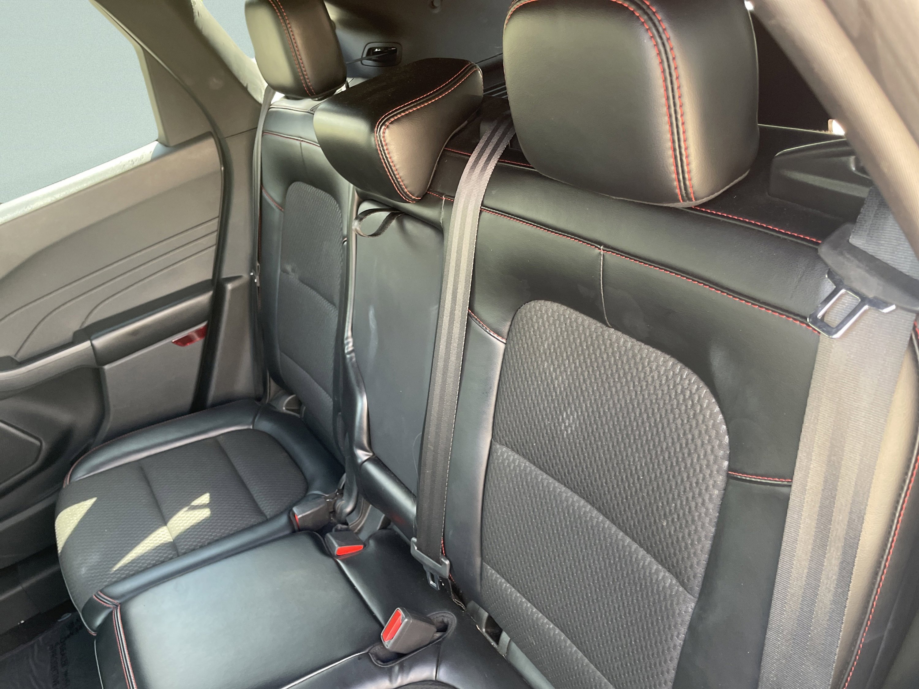 Used 2023 Ford Escape ST-Line image 11