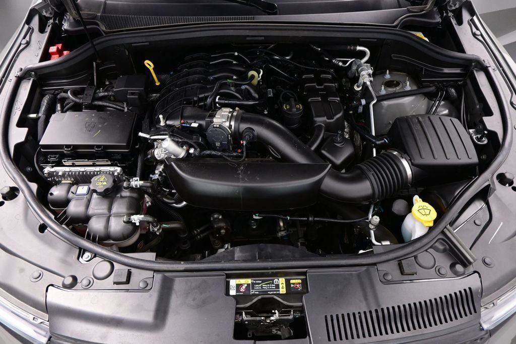 Used 2025 Dodge Durango GT AWD/4WD image 47