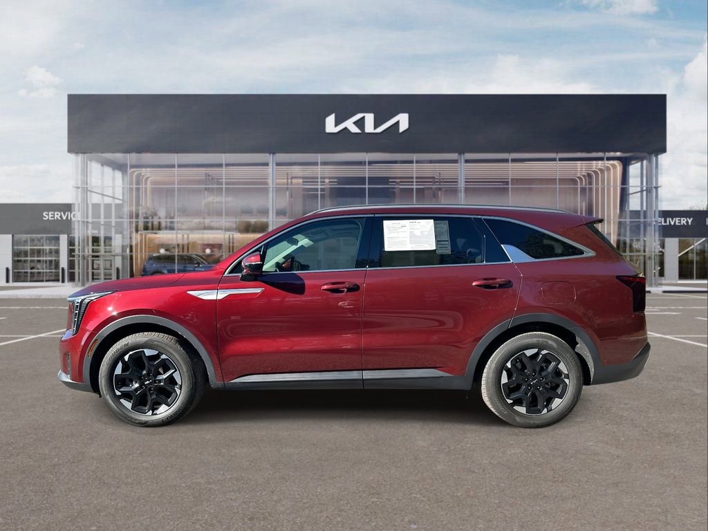 Used 2025 Kia Sorento S w/ Panoramic Sunroof Package image 5
