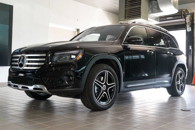 New 2026 Mercedes-Benz GLB 250 4MATIC image 3