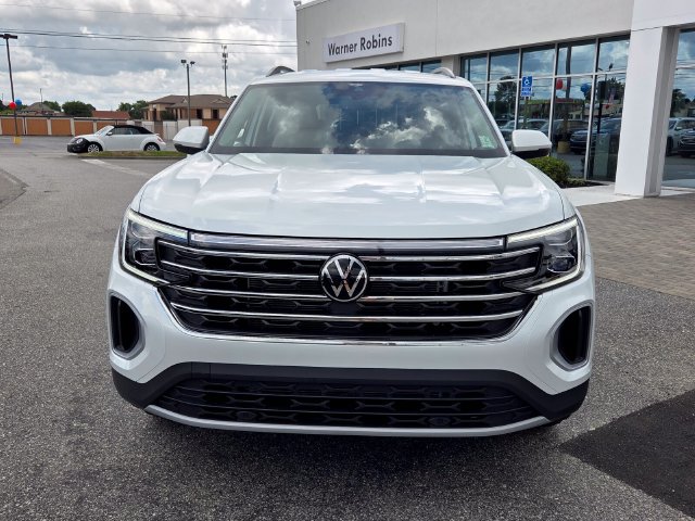 New 2026 Volkswagen Atlas SE FWD image 2