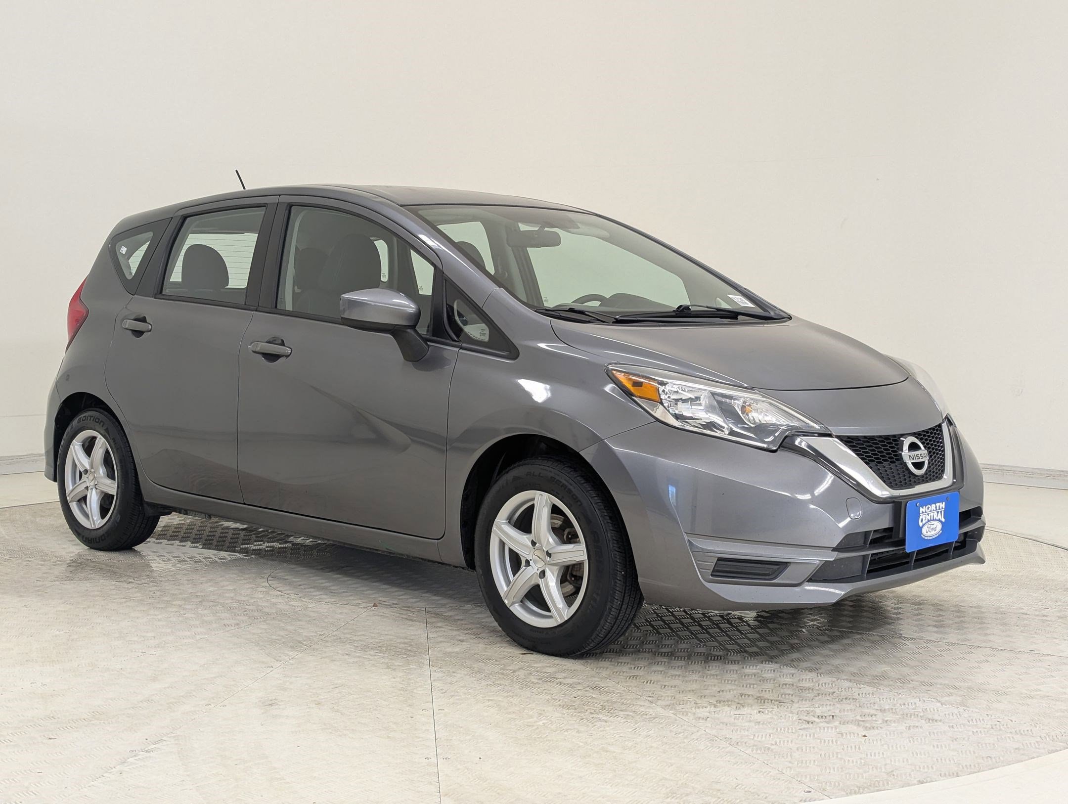Used 2017 Nissan Versa Note SV image 6