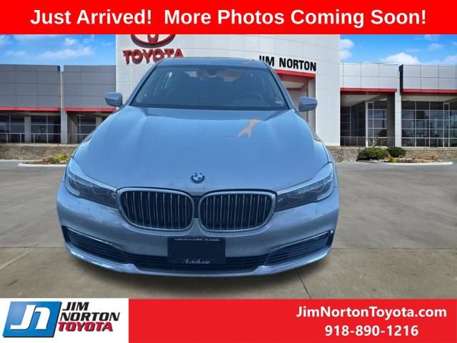 Used 2017 BMW 740i xDrive image 2