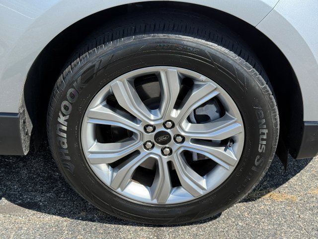 Used 2024 Ford Edge Titanium AWD/4WD image 8