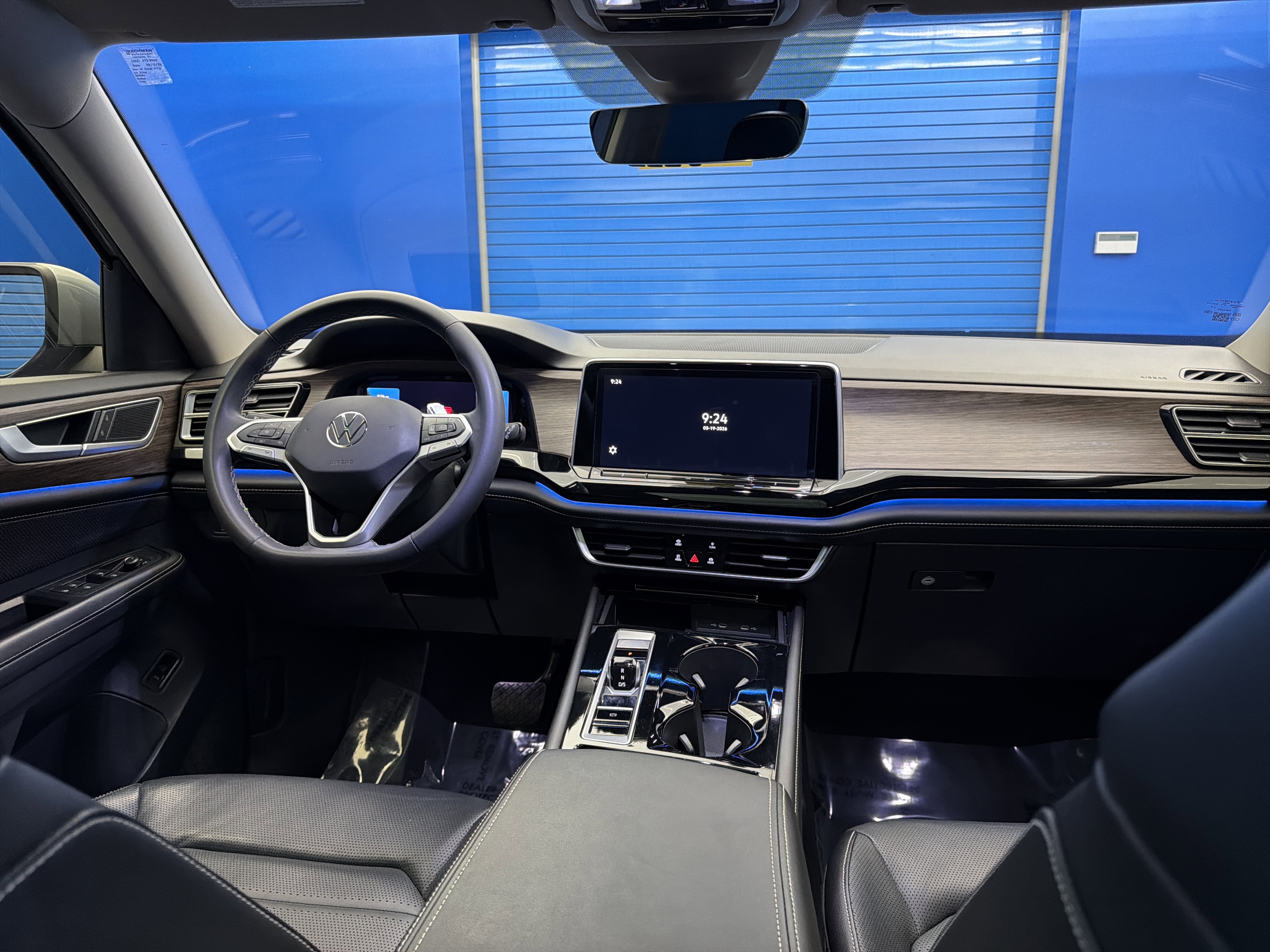 Used 2024 Volkswagen Atlas SEL image 29