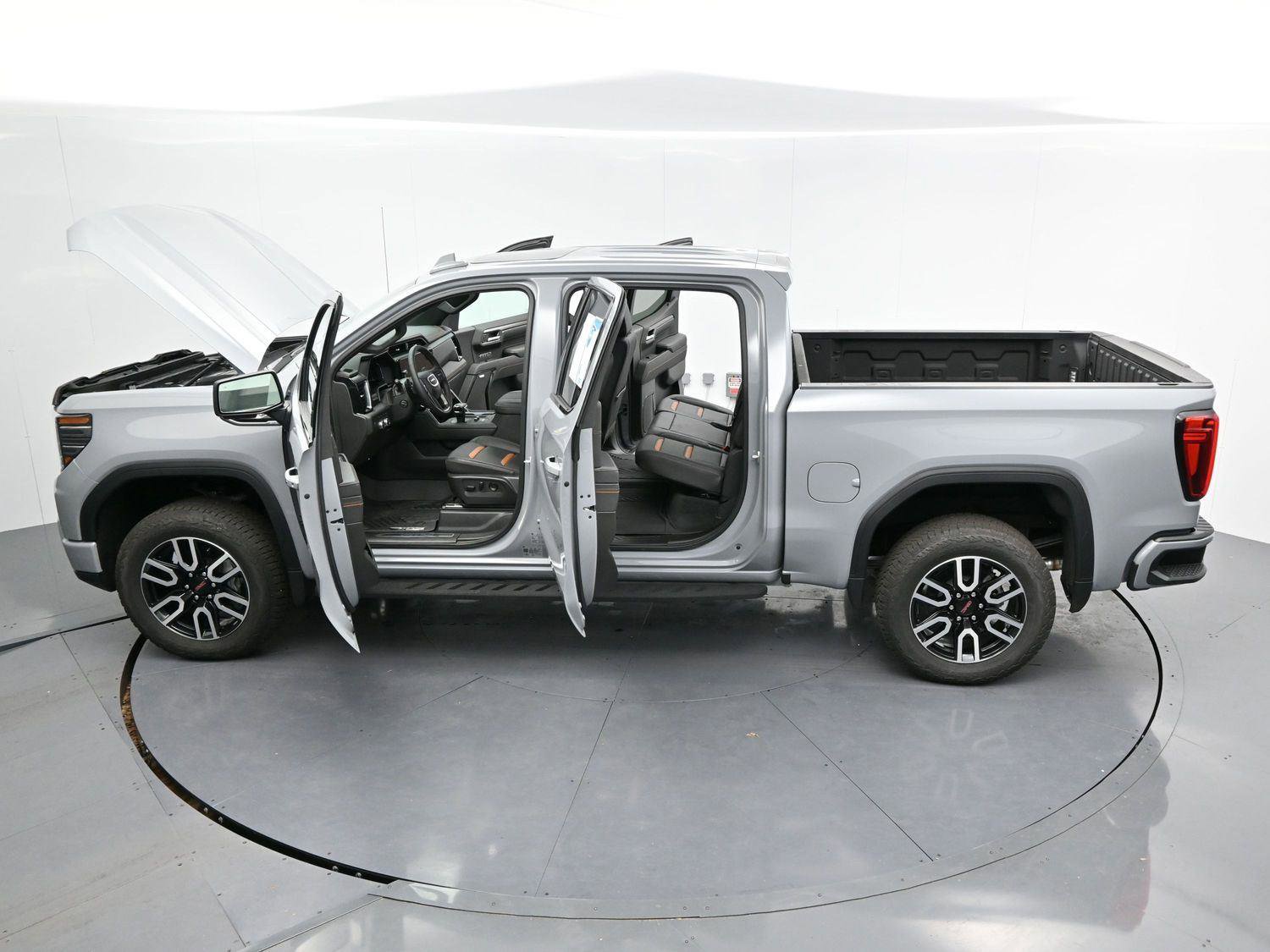 Used 2025 GMC Sierra 1500 AT4 w/ AT4 Premium Package image 43