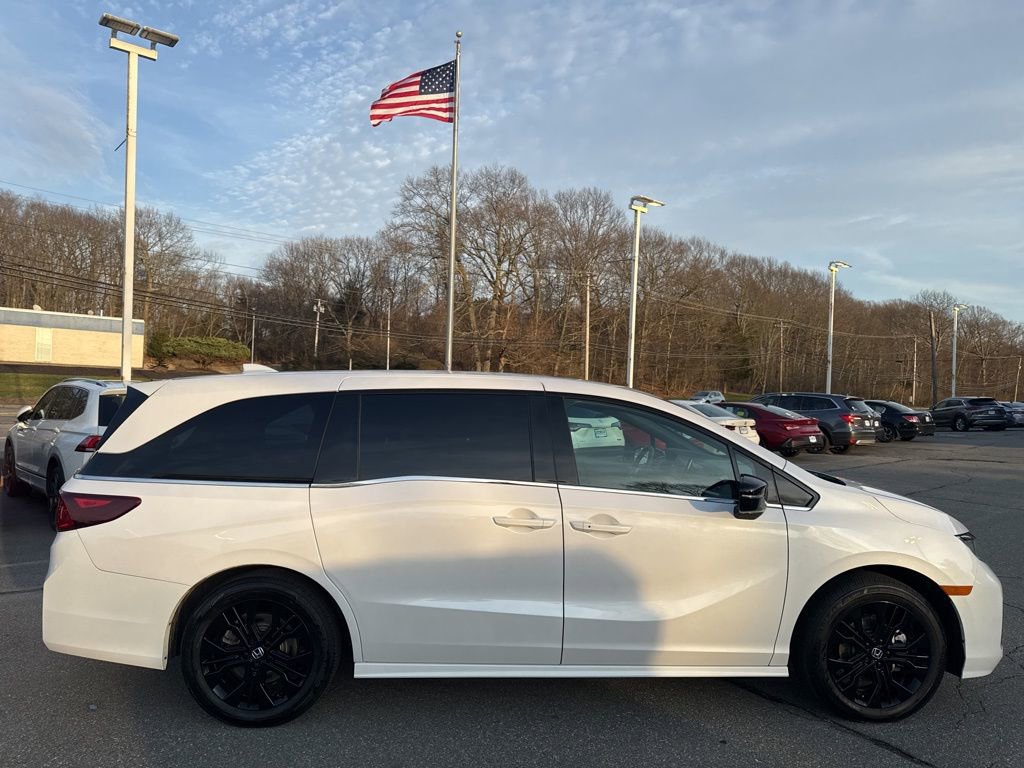 Certified 2025 Honda Odyssey Sport-L image 8
