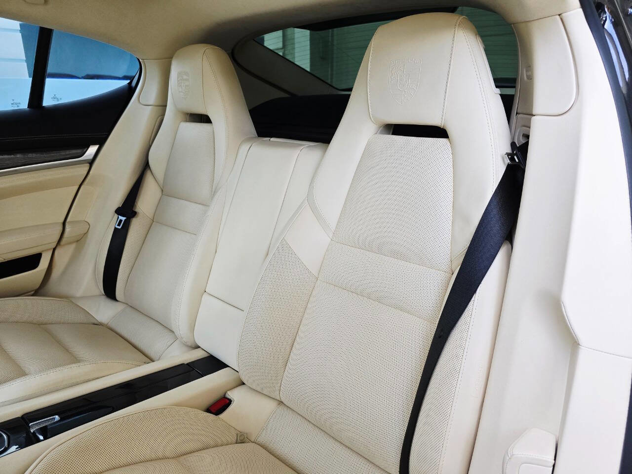 Used 2014 Porsche Panamera Turbo S w/ Exterior Package in Black image 88