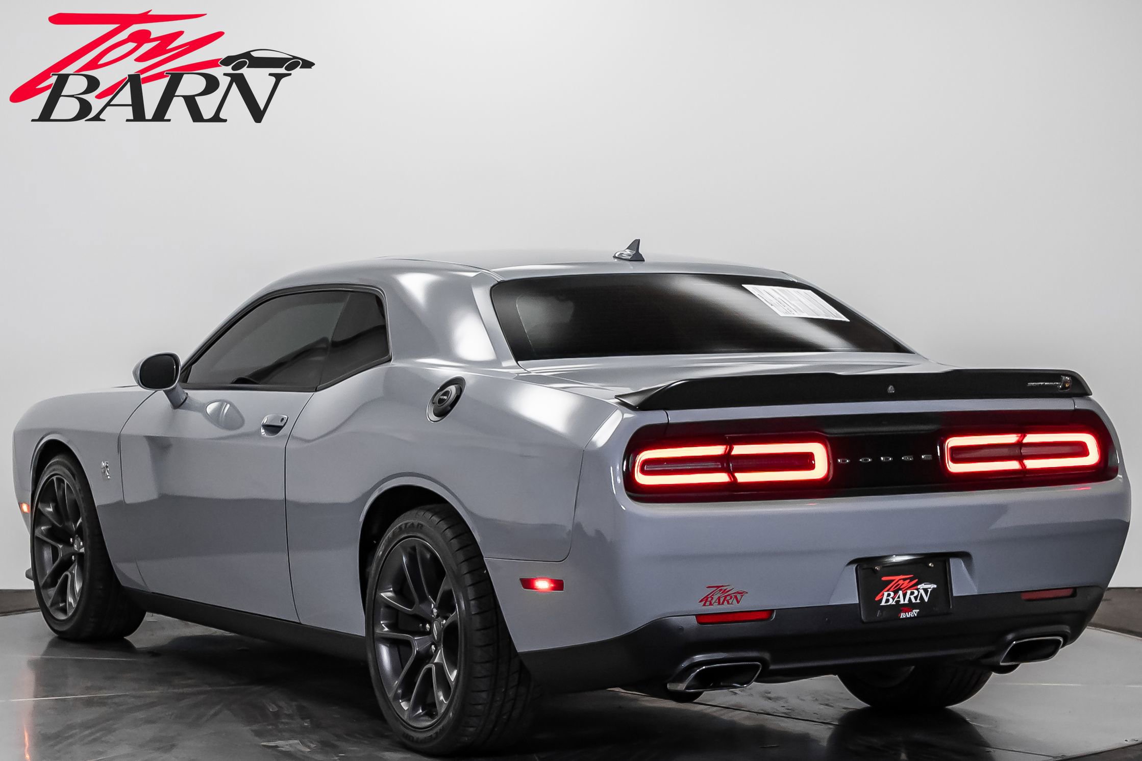 Used 2021 Dodge Challenger R/T Scat Pack image 3