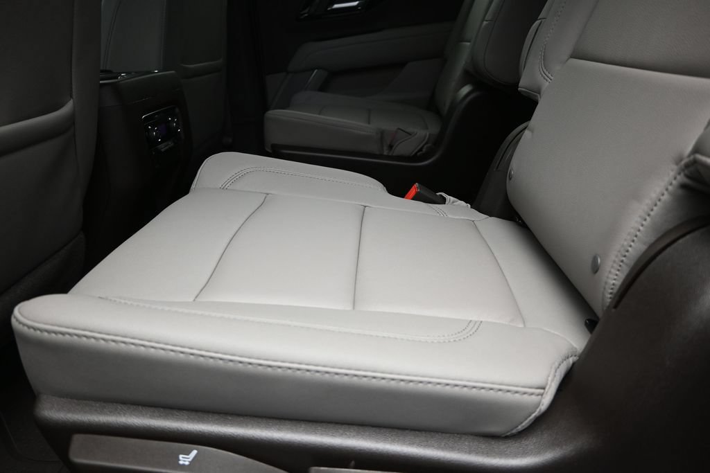 New 2026 Chevrolet Suburban LT w/ Comfort Package RWD image 16