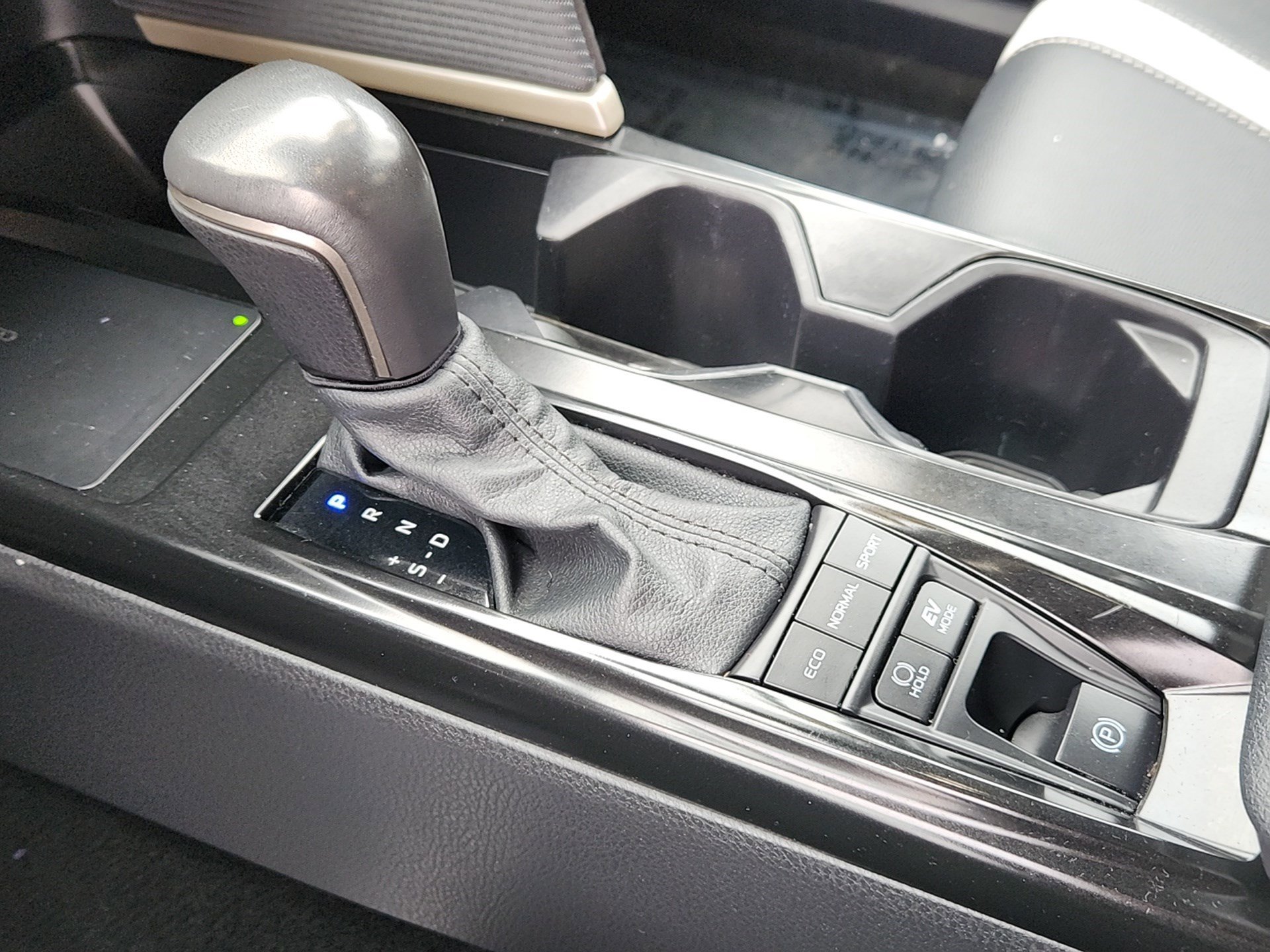 Certified 2025 Toyota Camry SE image 17