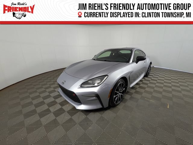 Used 2022 Toyota GR86 w/ ALL Weather Mat Package (TMS) RWD image 2