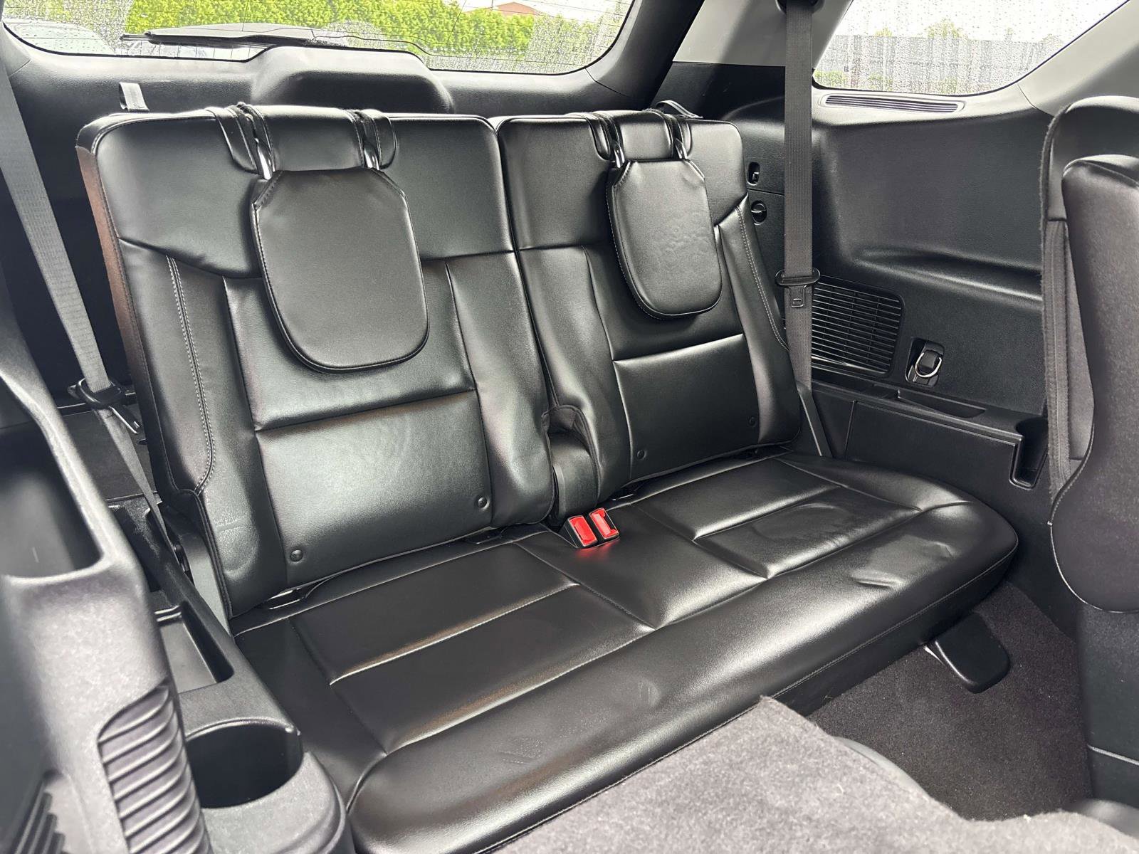 Used 2022 Ford Explorer XLT w/ Equipment Group 202A image 21