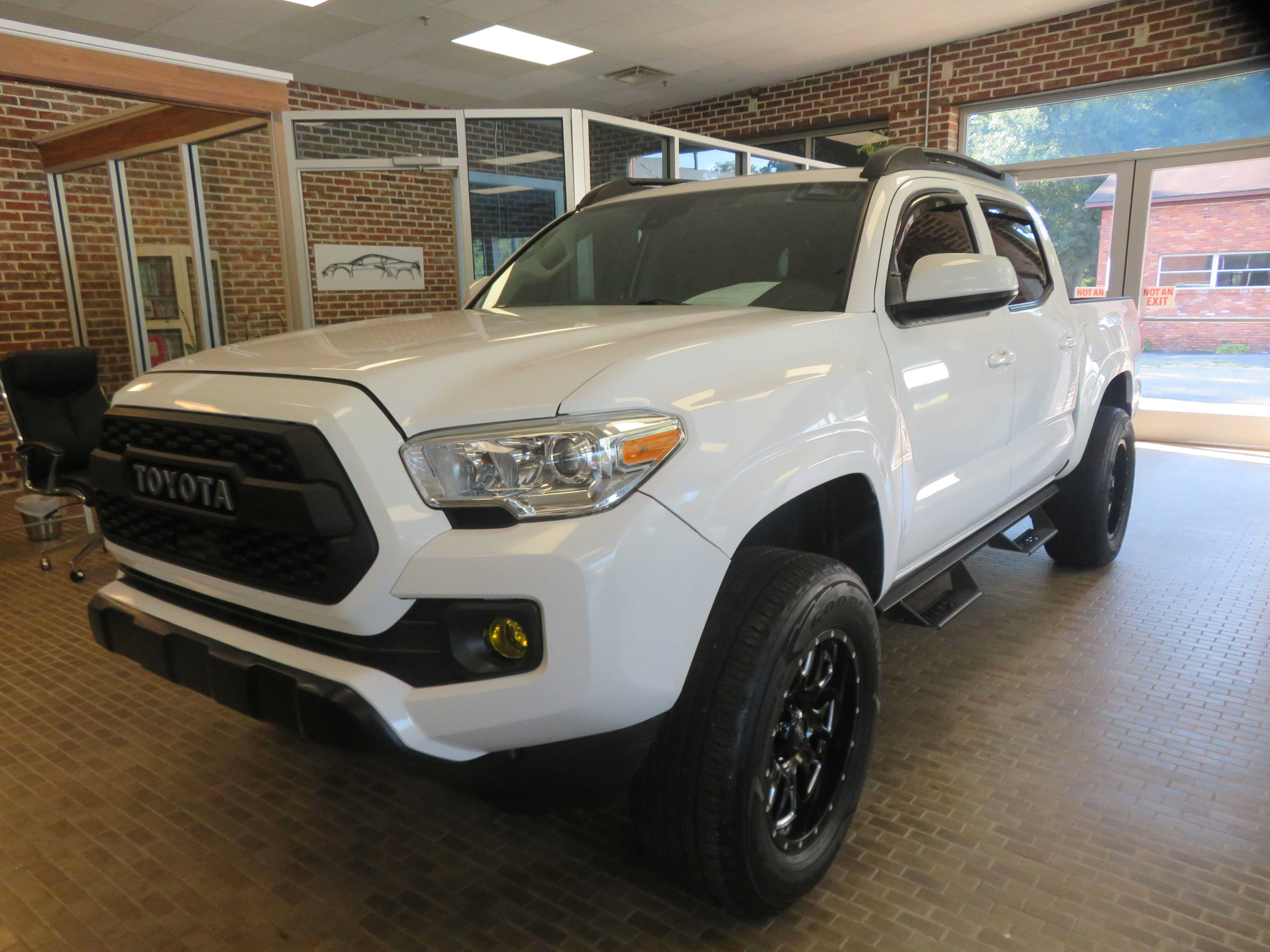 Used 2020 Toyota Tacoma SR